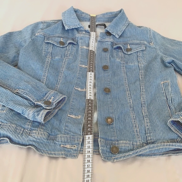 ✨2 for $25 Denim jacket | XS - Picture 3 of 6